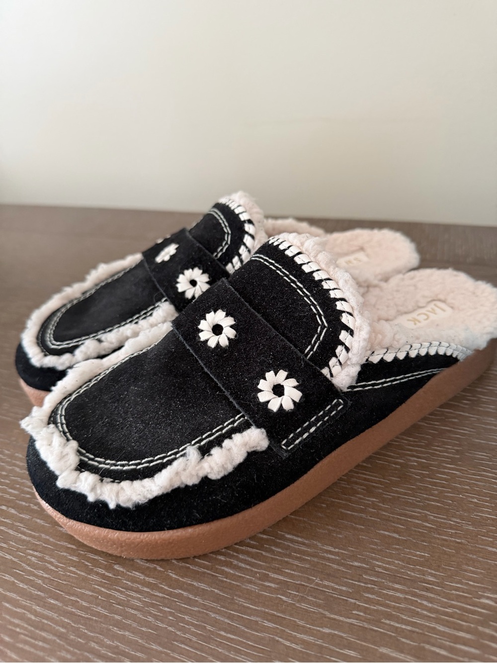Jack Rogers Shearling-Lined Slip On, Black Suede, Embroidered, Sz 8.5, NWOB